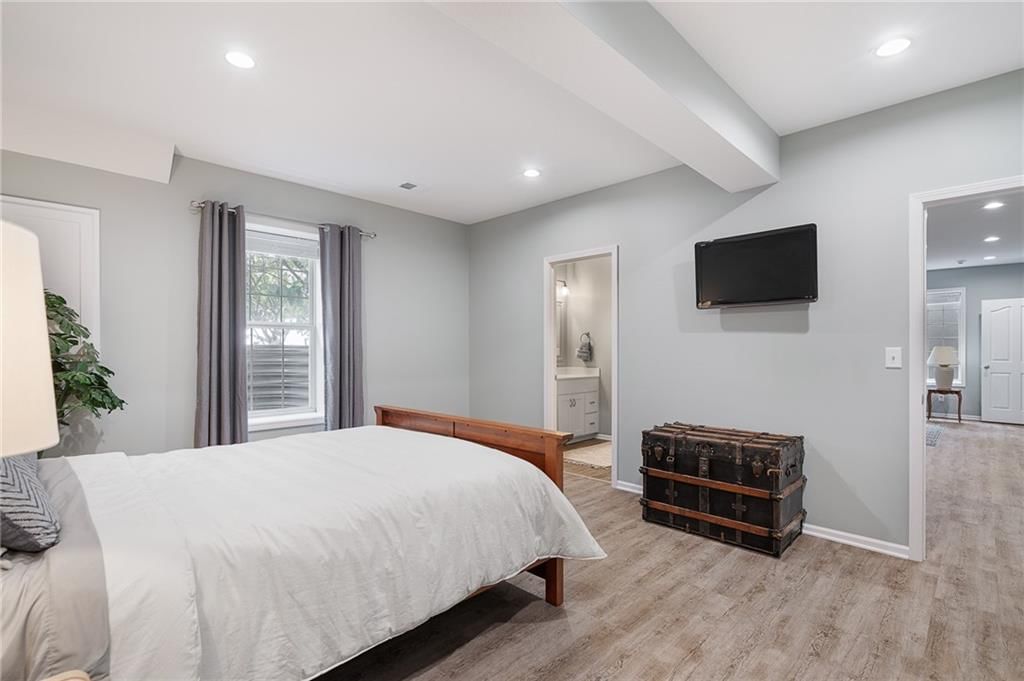 11213 S Rene Street — photo 40