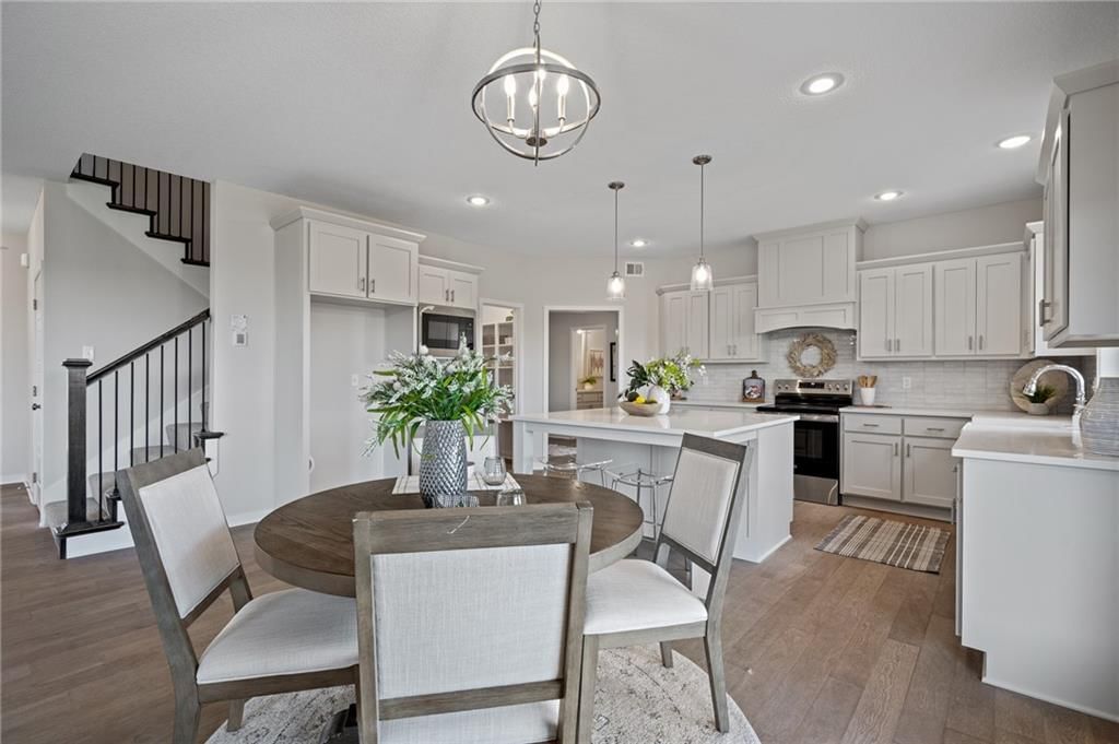 19422 W 114th Terrace, Olathe, KS