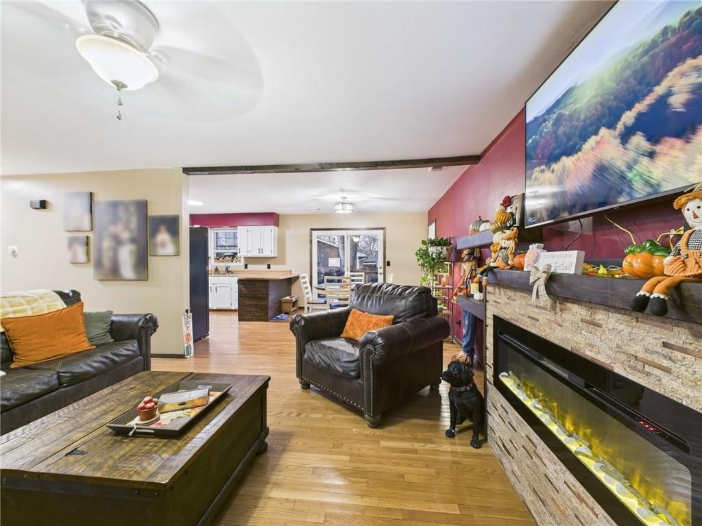 110 Hardy Street — photo 16