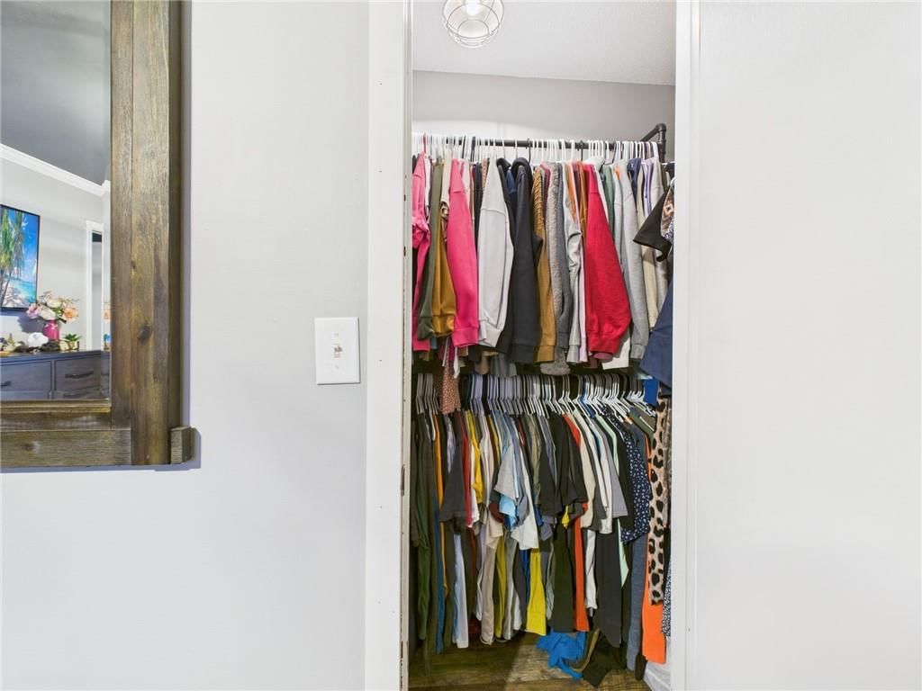 110 Hardy Street — photo 19