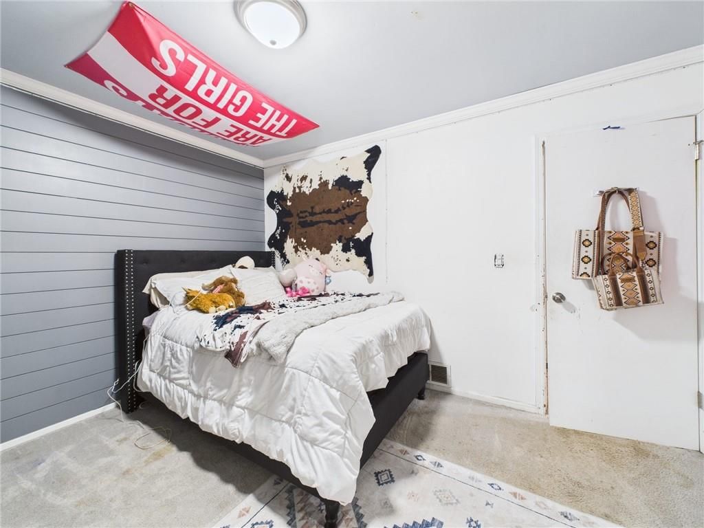 110 Hardy Street — photo 20