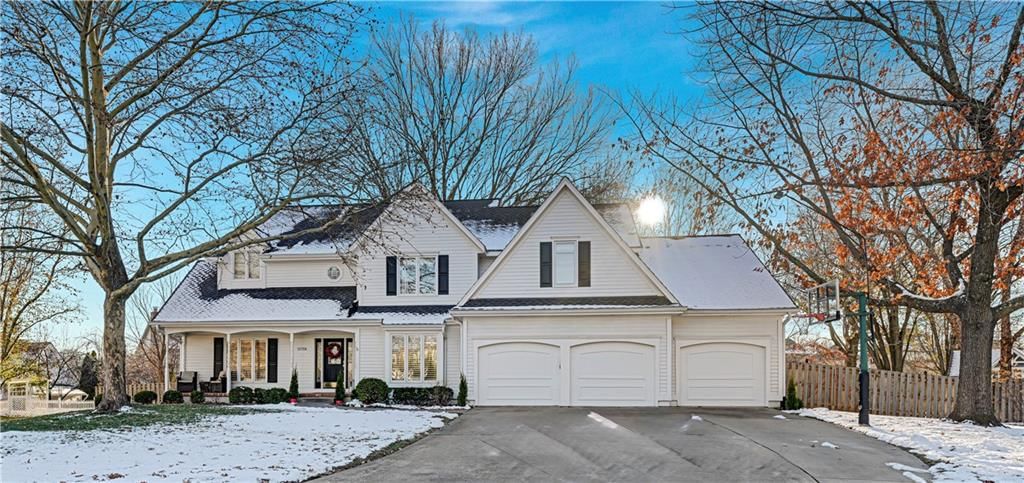 12758 Bluejacket Street, Overland Park, KS