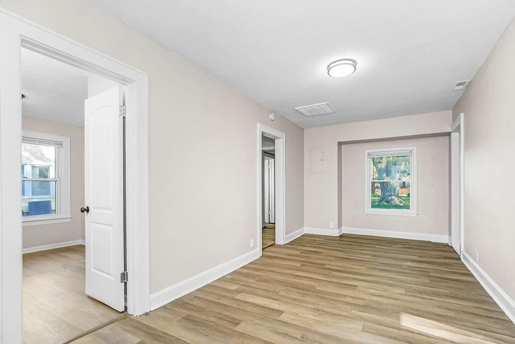 334 W Sea Avenue — photo 9