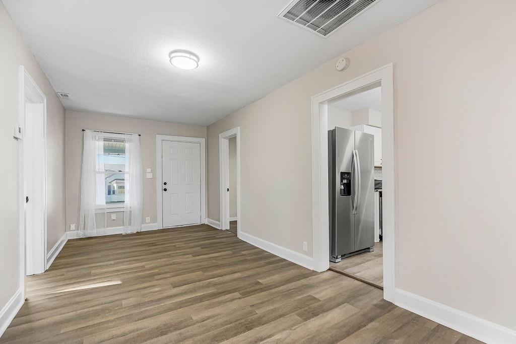 334 W Sea Avenue — photo 10