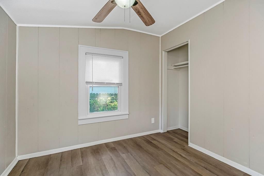 334 W Sea Avenue — photo 13