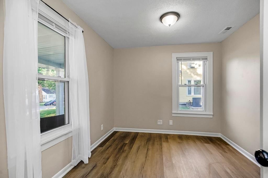 334 W Sea Avenue — photo 22