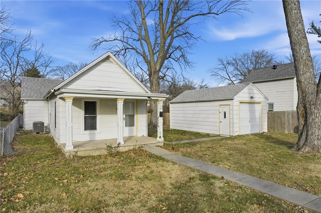 1020 Randolph Street — photo 2