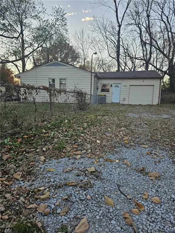7334 NE 51st Street — photo 7
