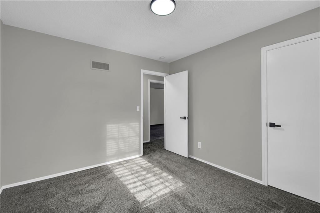 203 SE Winburn Trail — photo 20