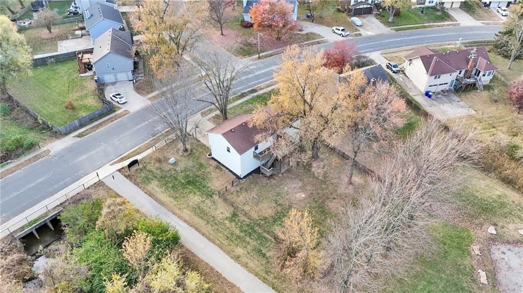 203 SE Winburn Trail — photo 21