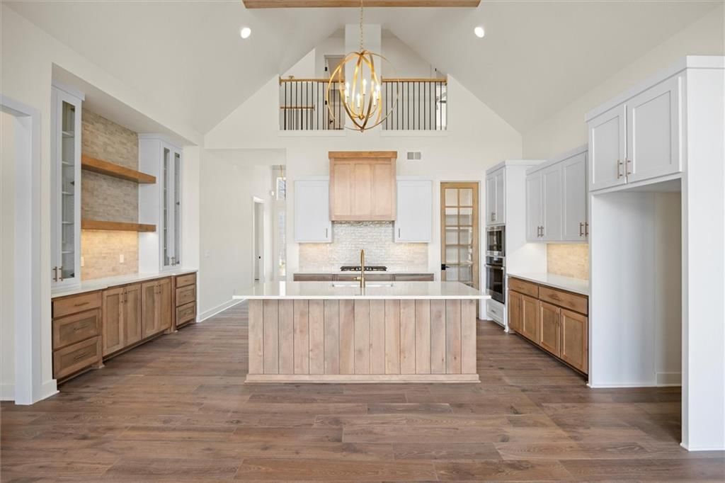 Photo 9 of 49 - 17028 Rosehill Street, Overland Park, KS 66221