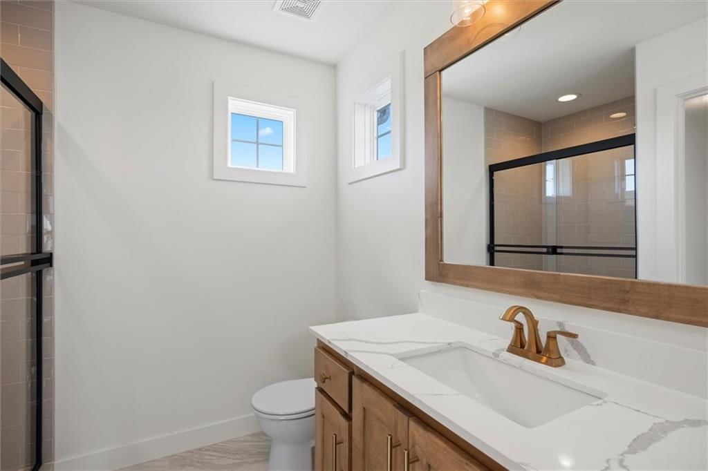 Photo 33 of 49 - 17028 Rosehill Street, Overland Park, KS 66221