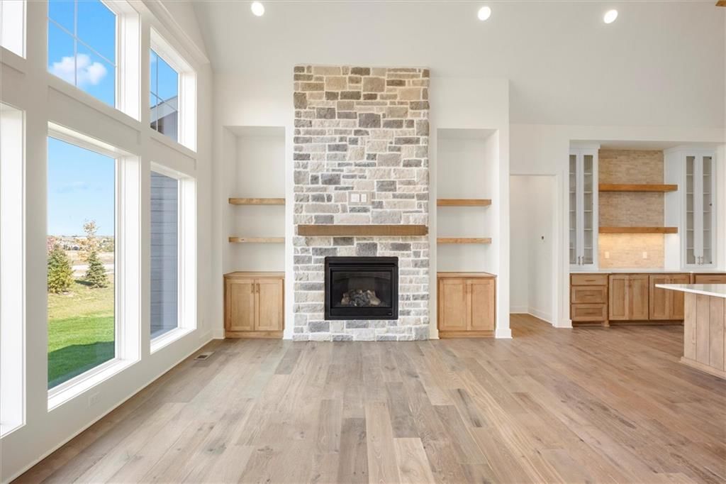 Photo 12 of 49 - 17028 Rosehill Street, Overland Park, KS 66221