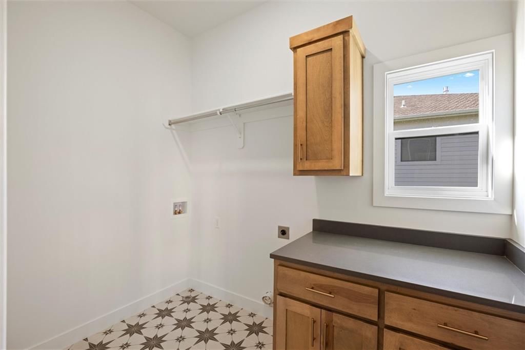 Photo 19 of 49 - 17028 Rosehill Street, Overland Park, KS 66221