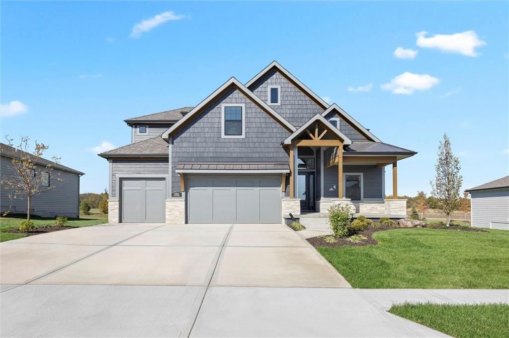 Photo 2 of 49 - 17028 Rosehill Street, Overland Park, KS 66221