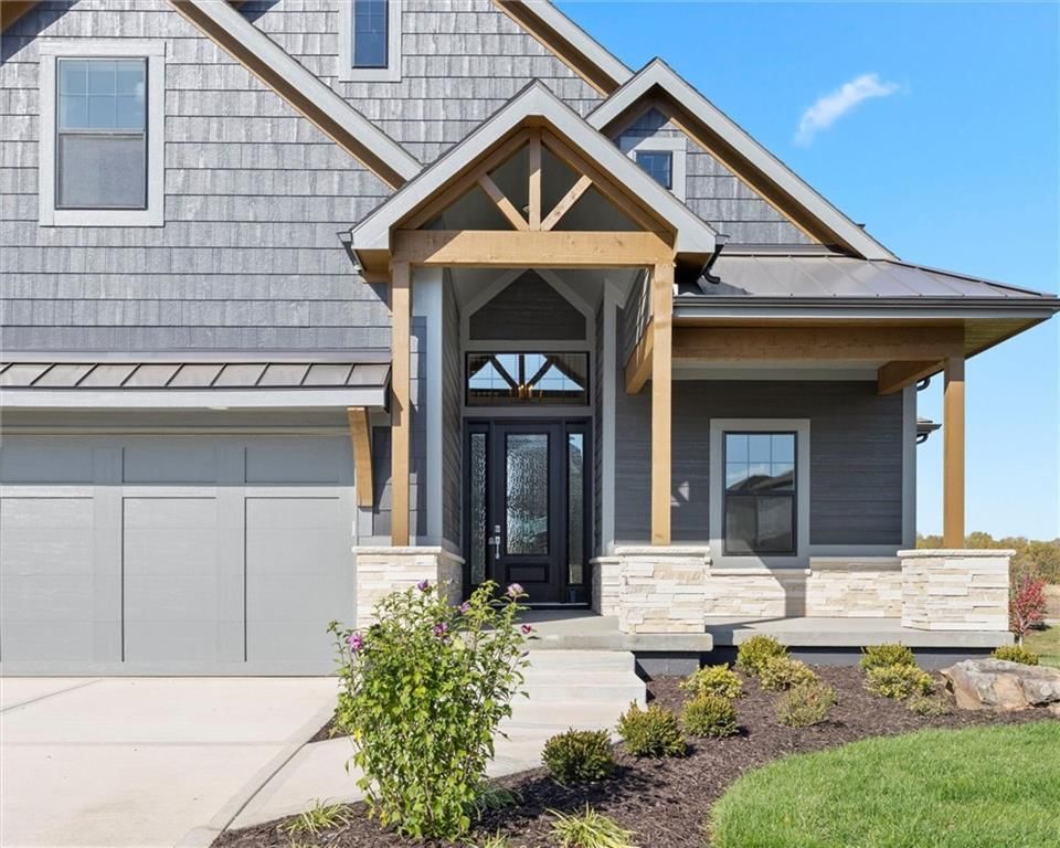 Photo 3 of 49 - 17028 Rosehill Street, Overland Park, KS 66221
