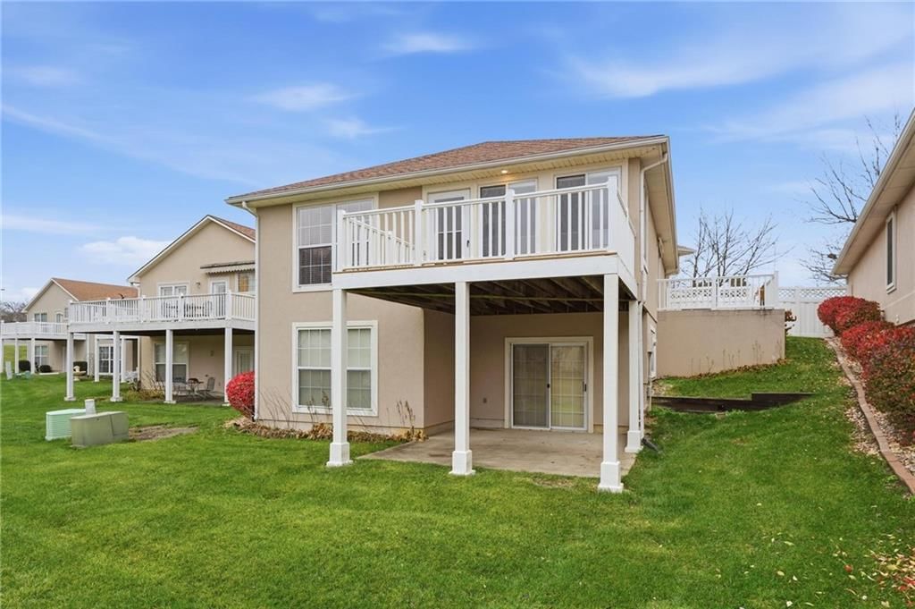 813 NW North Ridge Court — photo 4