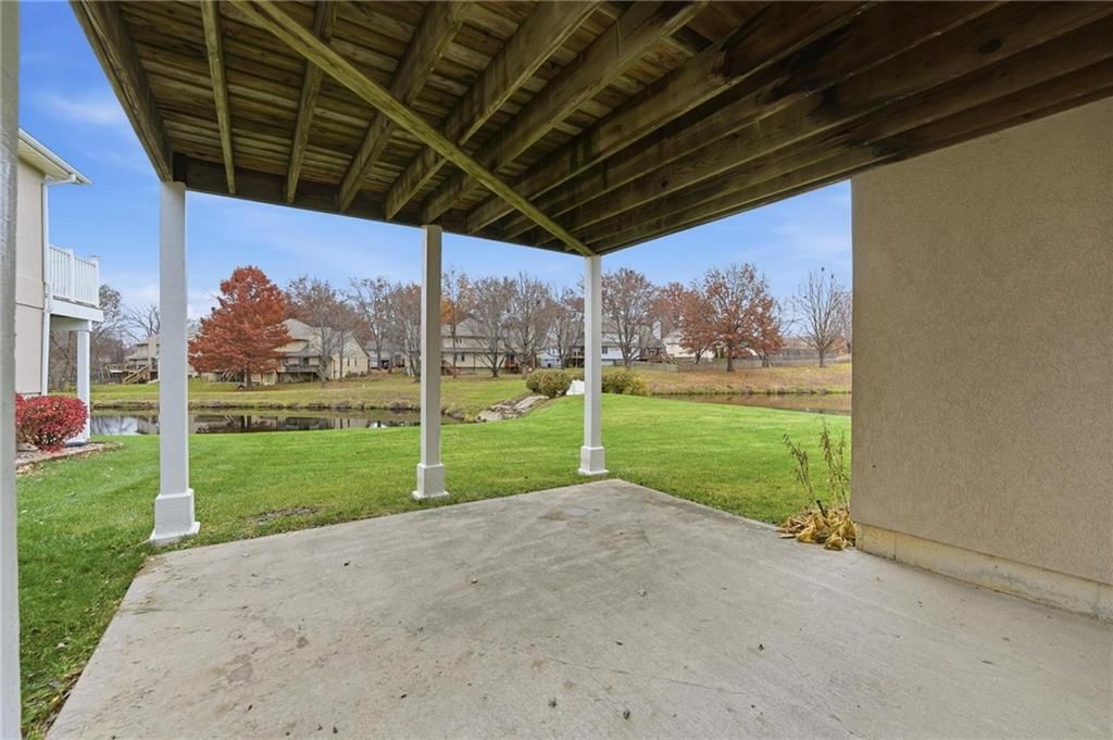 813 NW North Ridge Court — photo 7
