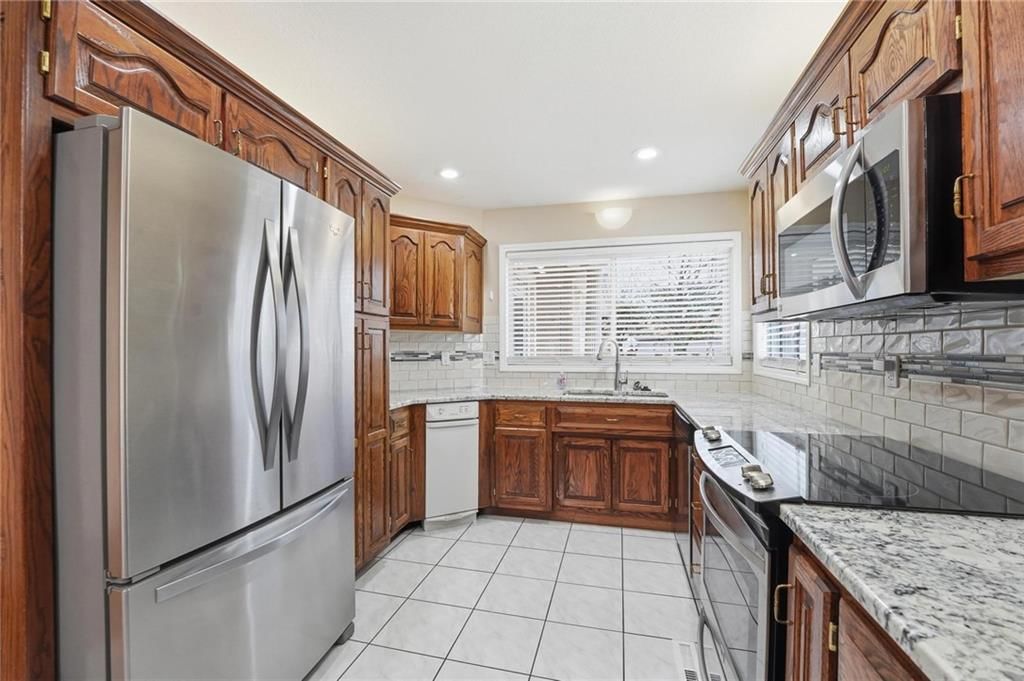 813 NW North Ridge Court — photo 22