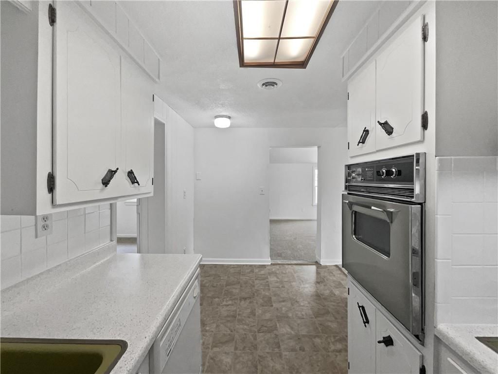 1044 S 49th Drive — photo 12