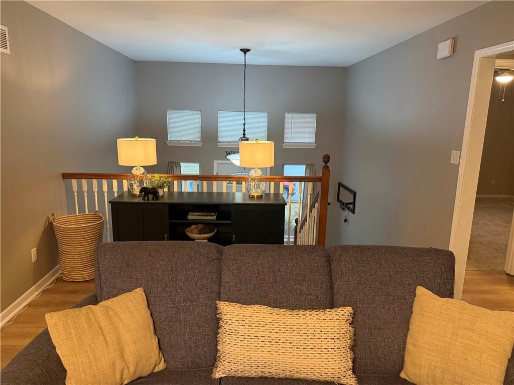 521 Hillbrook Drive — photo 7