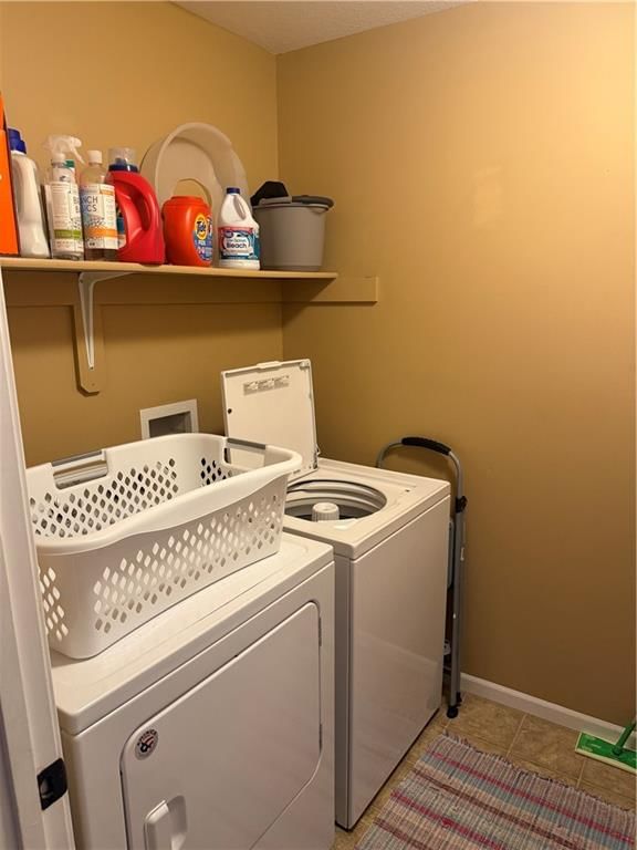 521 Hillbrook Drive — photo 8