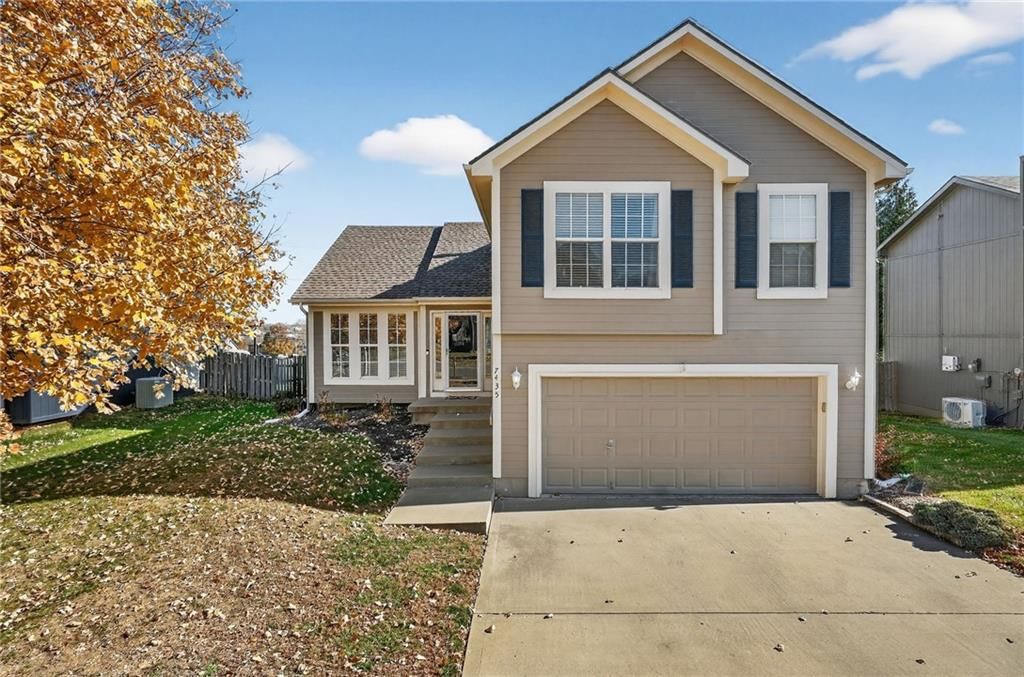 7435 N Lewis Avenue, Kansas City, MO