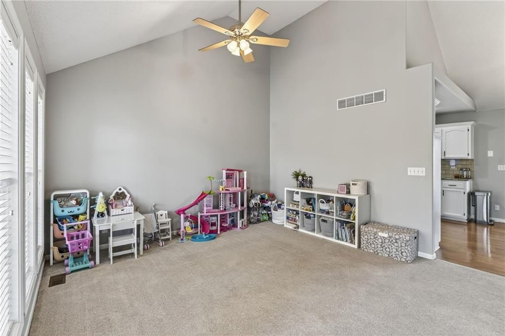 7435 N Lewis Avenue — photo 9