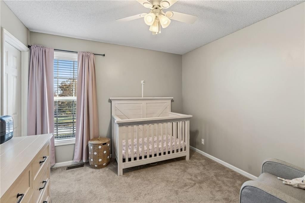 7435 N Lewis Avenue — photo 17