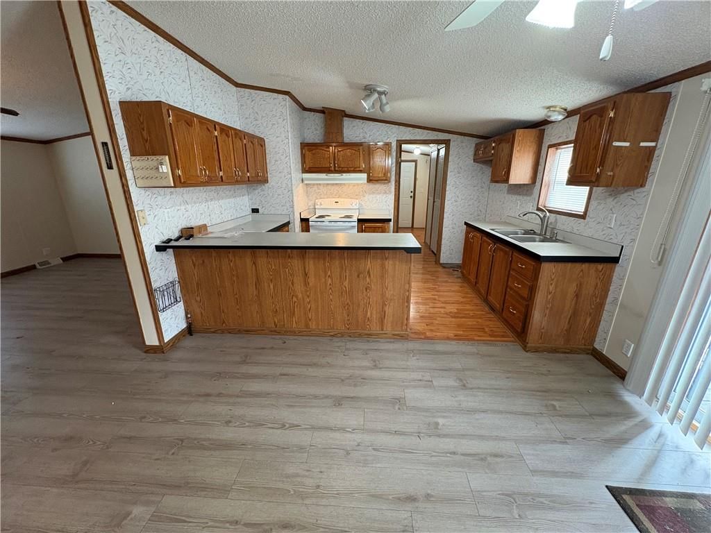 103 S Osborne Street — photo 16