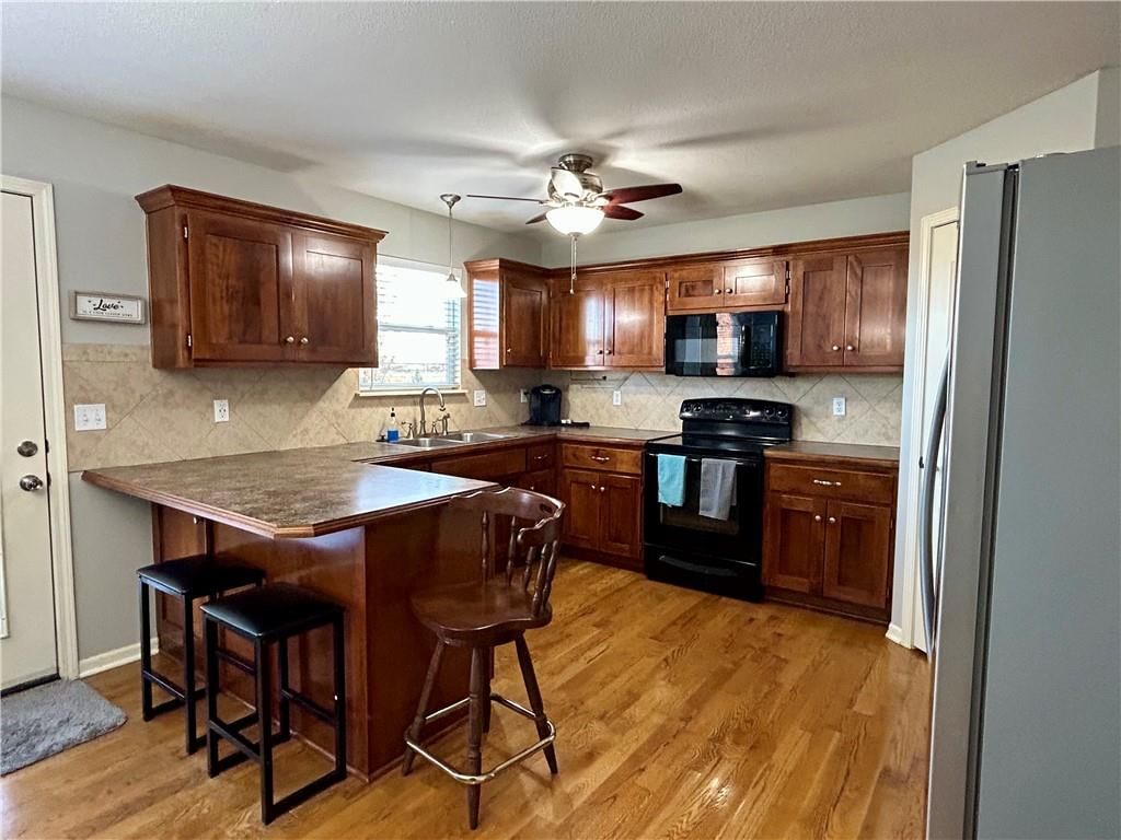 4913 S 22nd Street — photo 11
