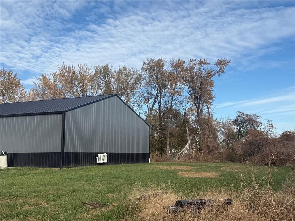 200 E Walnut Street — photo 2
