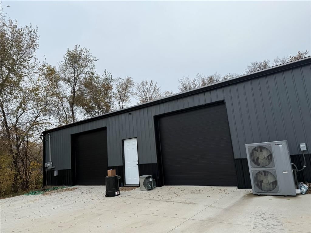200 E Walnut Street — photo 7