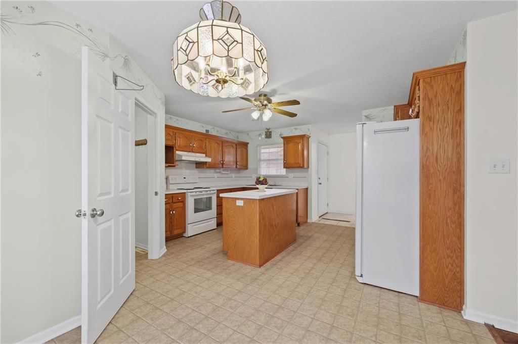 16521 E 53rd Terrace Court — photo 8