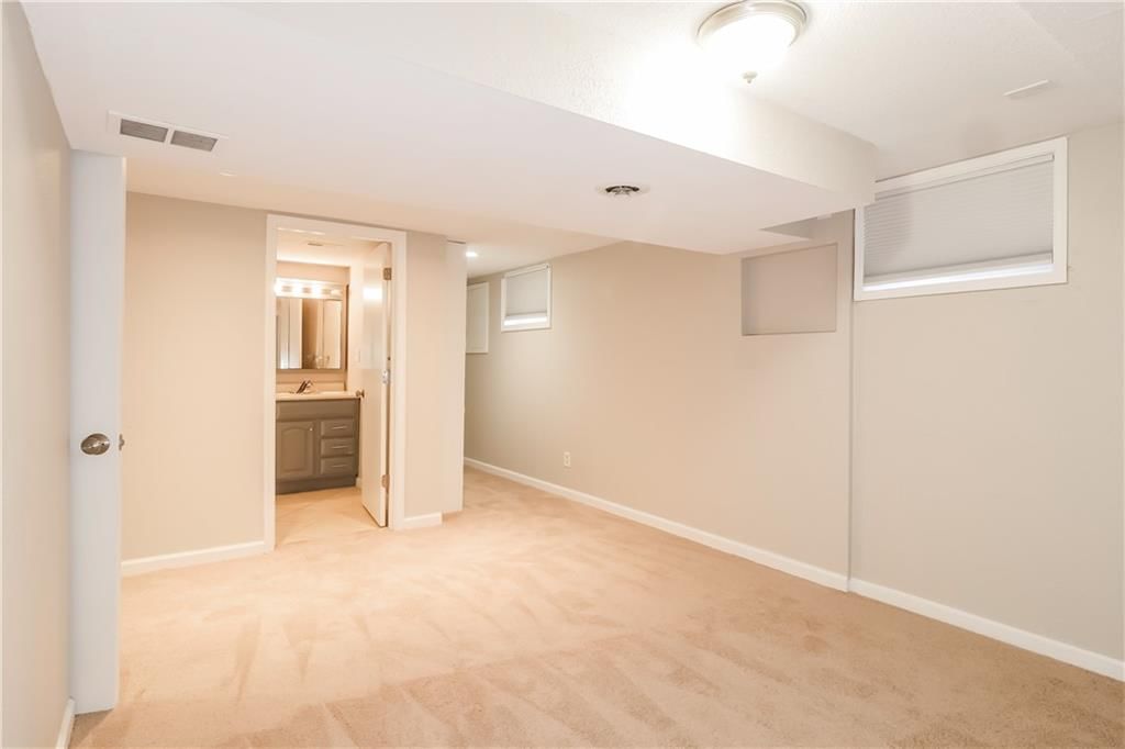408 N Washington Street — photo 6