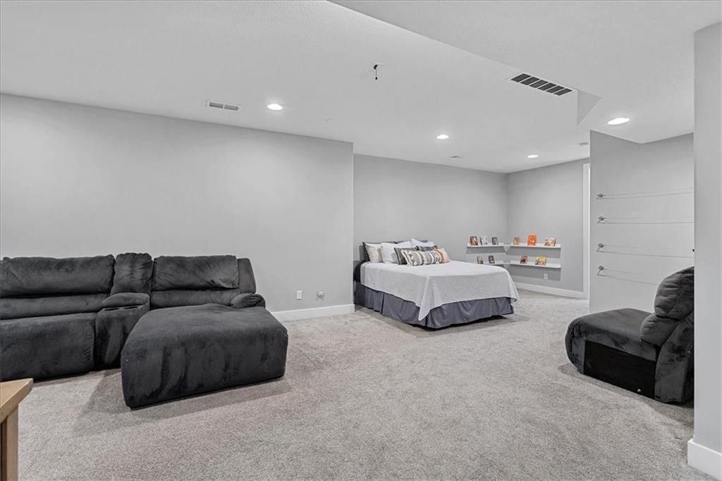 17772 W 163RD Terrace — photo 37