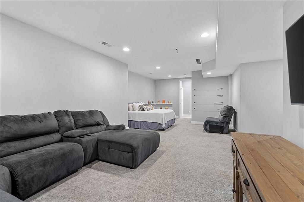 17772 W 163RD Terrace — photo 38