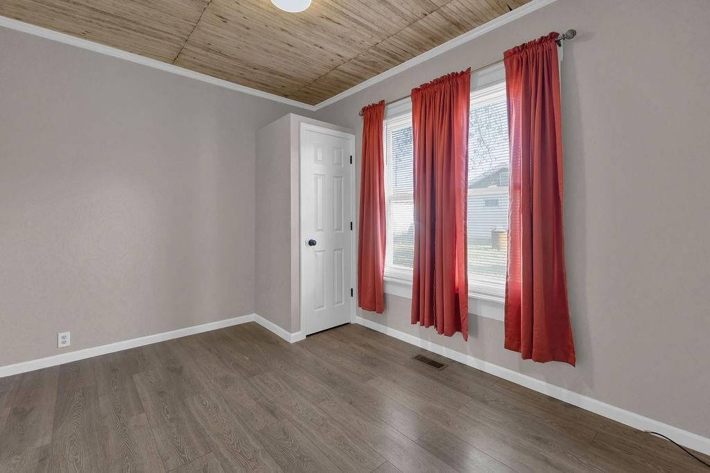 6205 Grant Street — photo 14