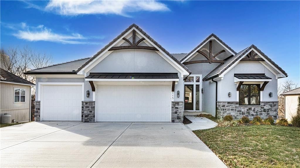 115 Teton Ridge, Lake Winnebago, MO