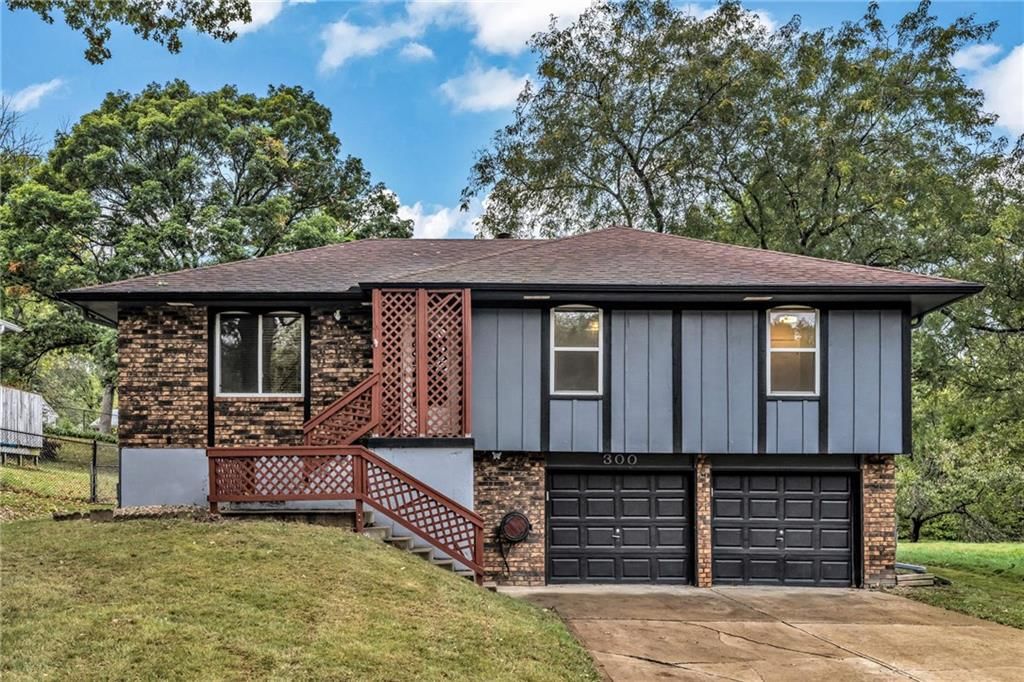 300 N Holder Road, Independence, MO