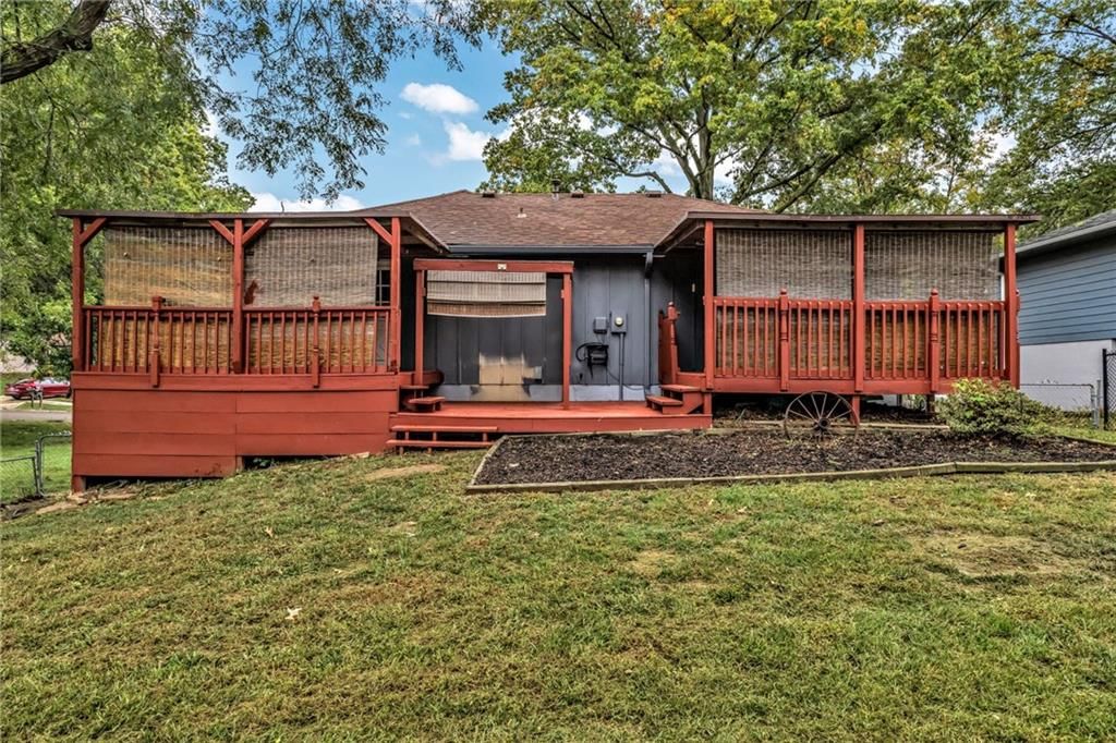 300 N Holder Road — photo 23