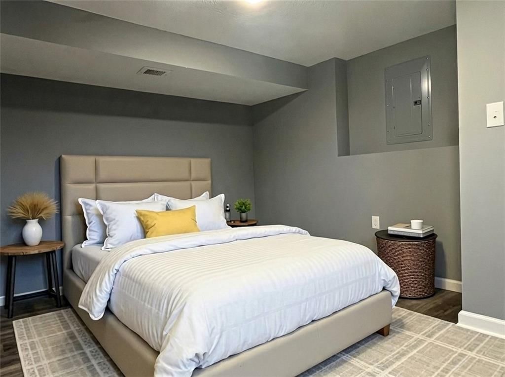 7412 N Strathbury Avenue — photo 17