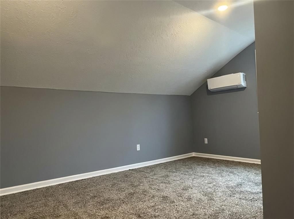 7412 N Strathbury Avenue — photo 22