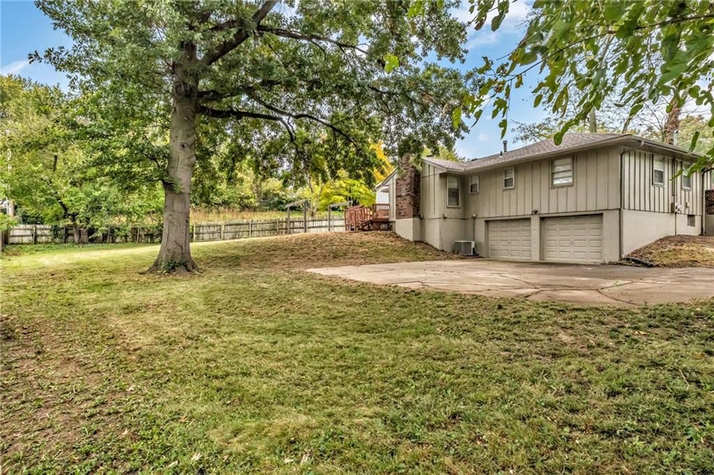 17800 Whitney Court — photo 25