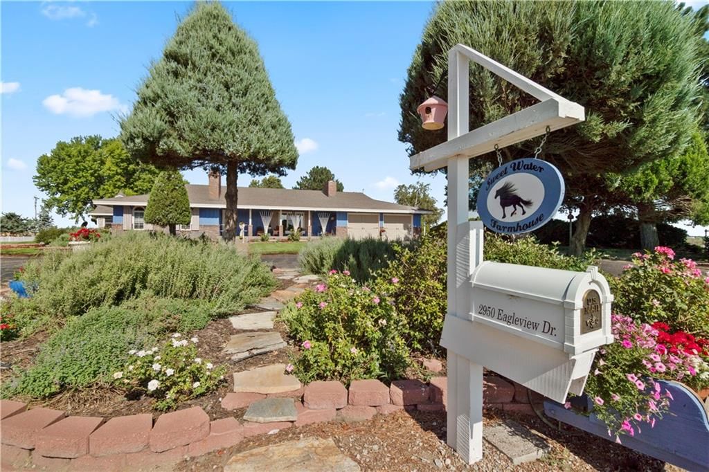 2950 W Eagle View — photo 3