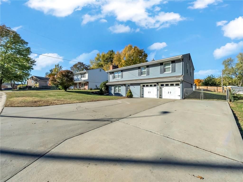 5208 NE 59th Street — photo 3