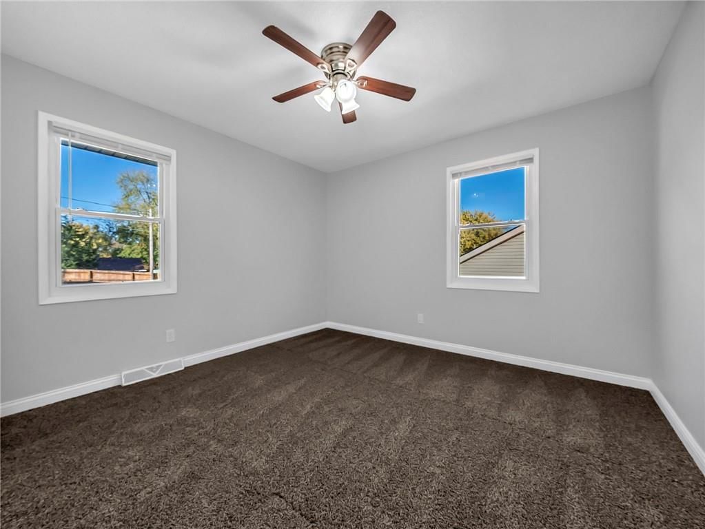 5208 NE 59th Street — photo 15