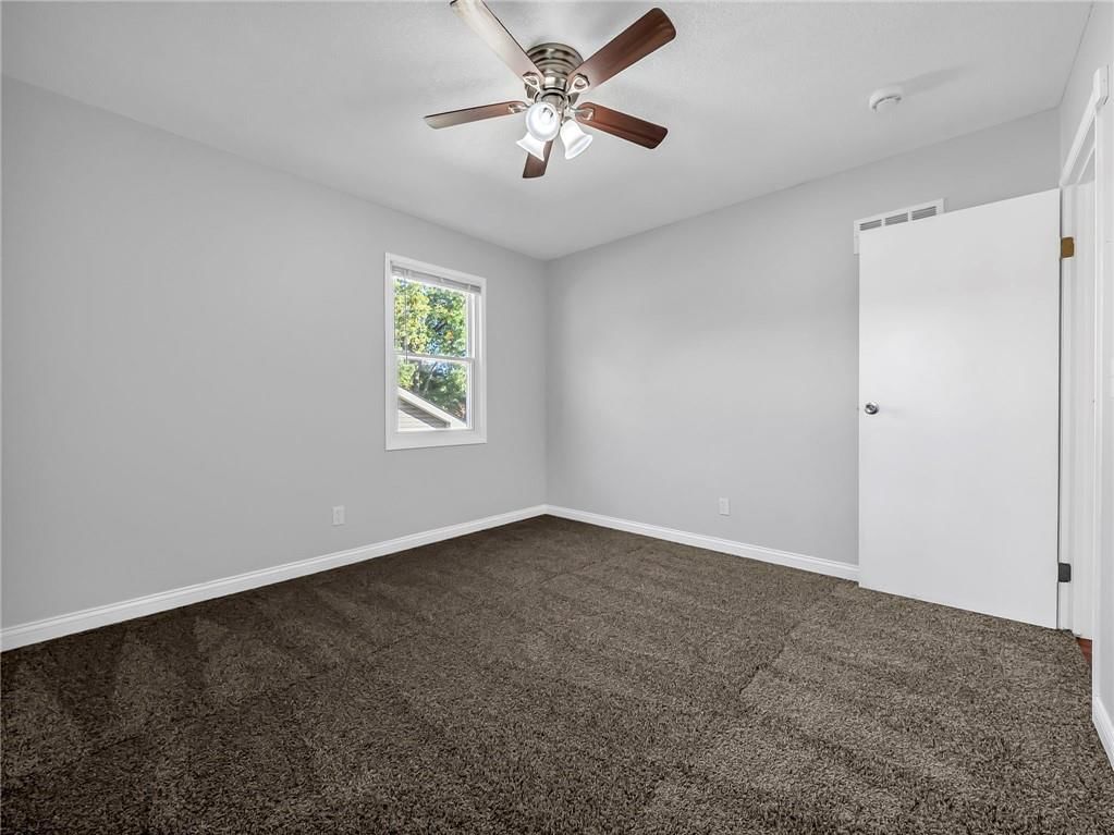 5208 NE 59th Street — photo 17