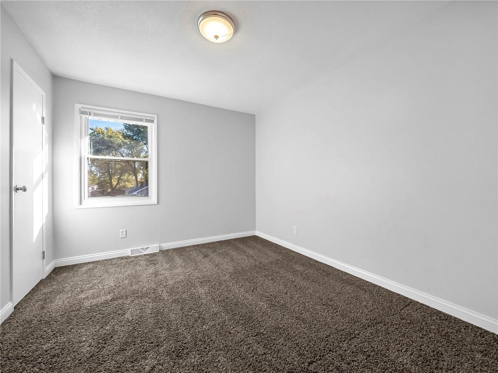 5208 NE 59th Street — photo 21