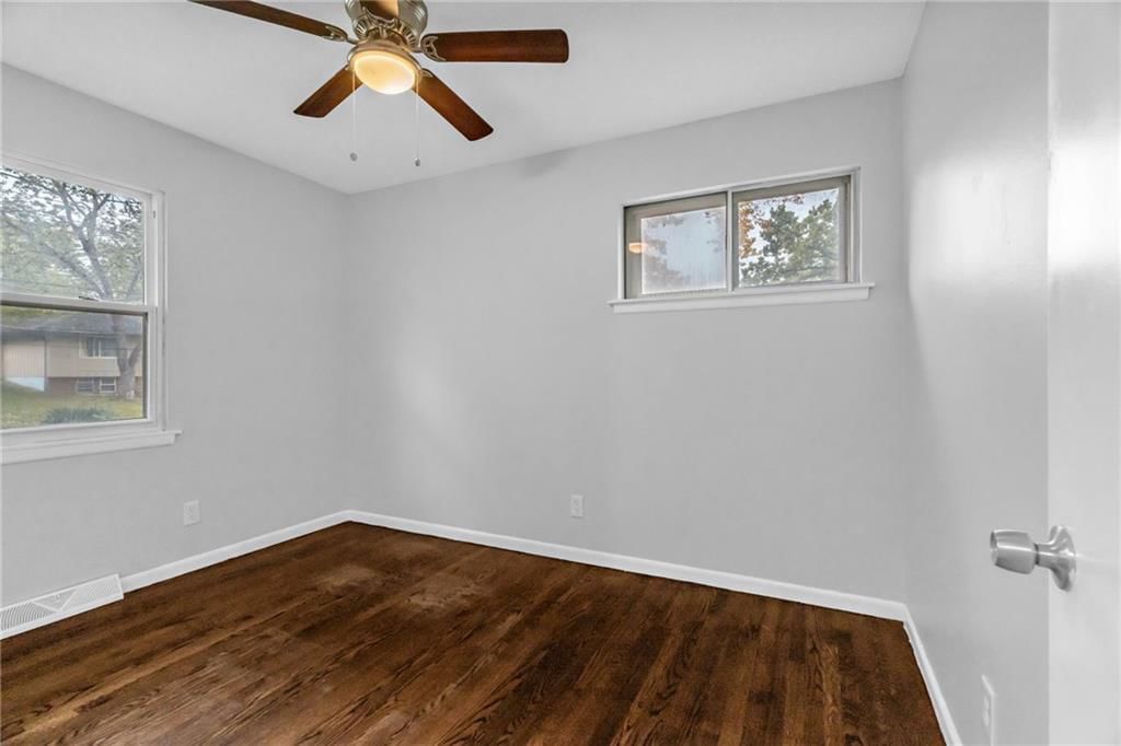 4718 N Drury Avenue — photo 13